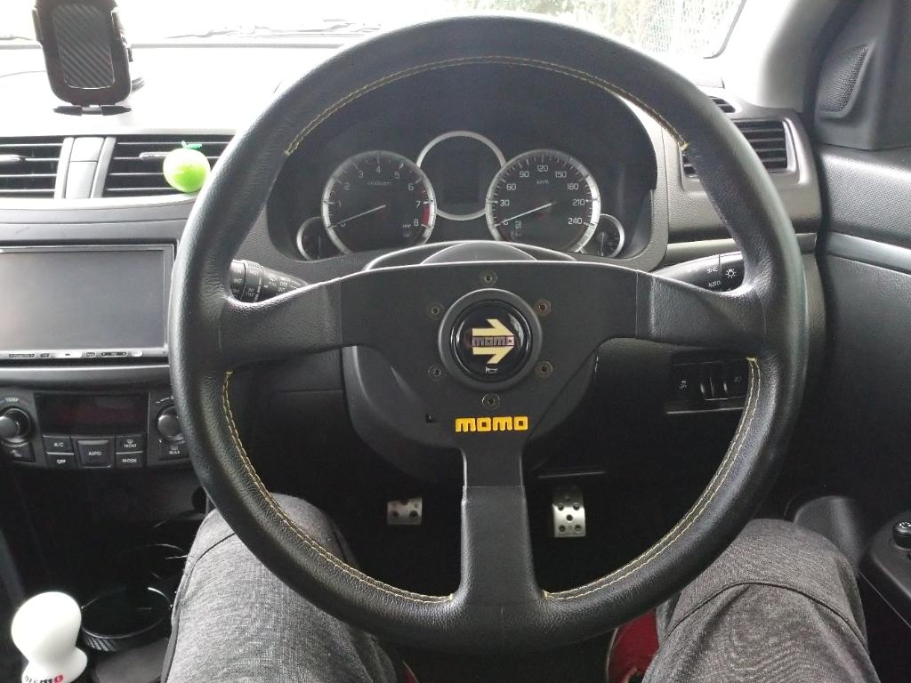 momo VELOCE RACING のパーツレビュー | スイフトスポーツ(ひでZC32S