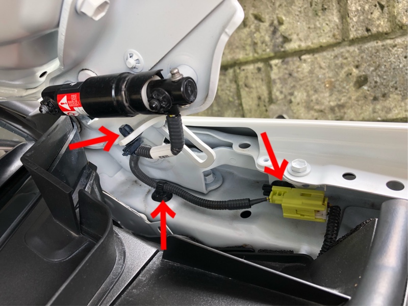 ポップアップフードキャンセラーの取り付け〜♪ （トヨタ クラウン