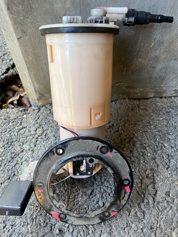 フューエルポンプ交換（記録用）（スズキ キャリイトラック・DA/DB52T