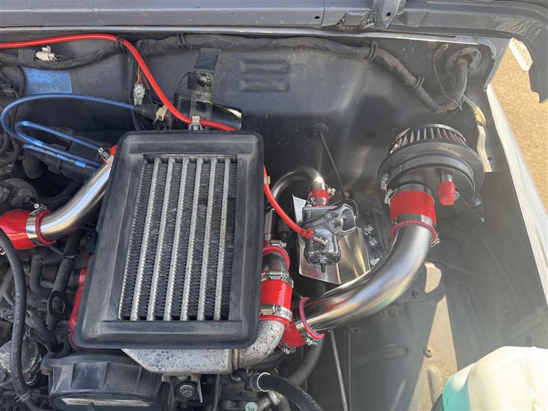 毒毒キノコエアクリーナー＆ブローオフバルブ交換（スズキ ジムニー