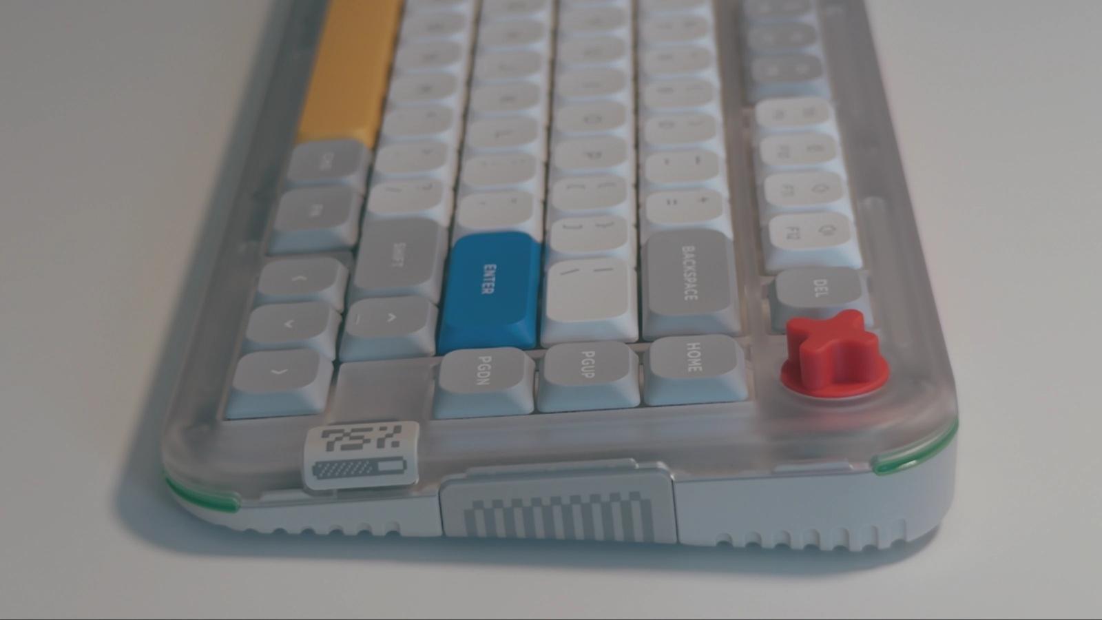 NuPhy Kick 75レビュー。色づかいが魅力的な75%キーボードの打鍵感