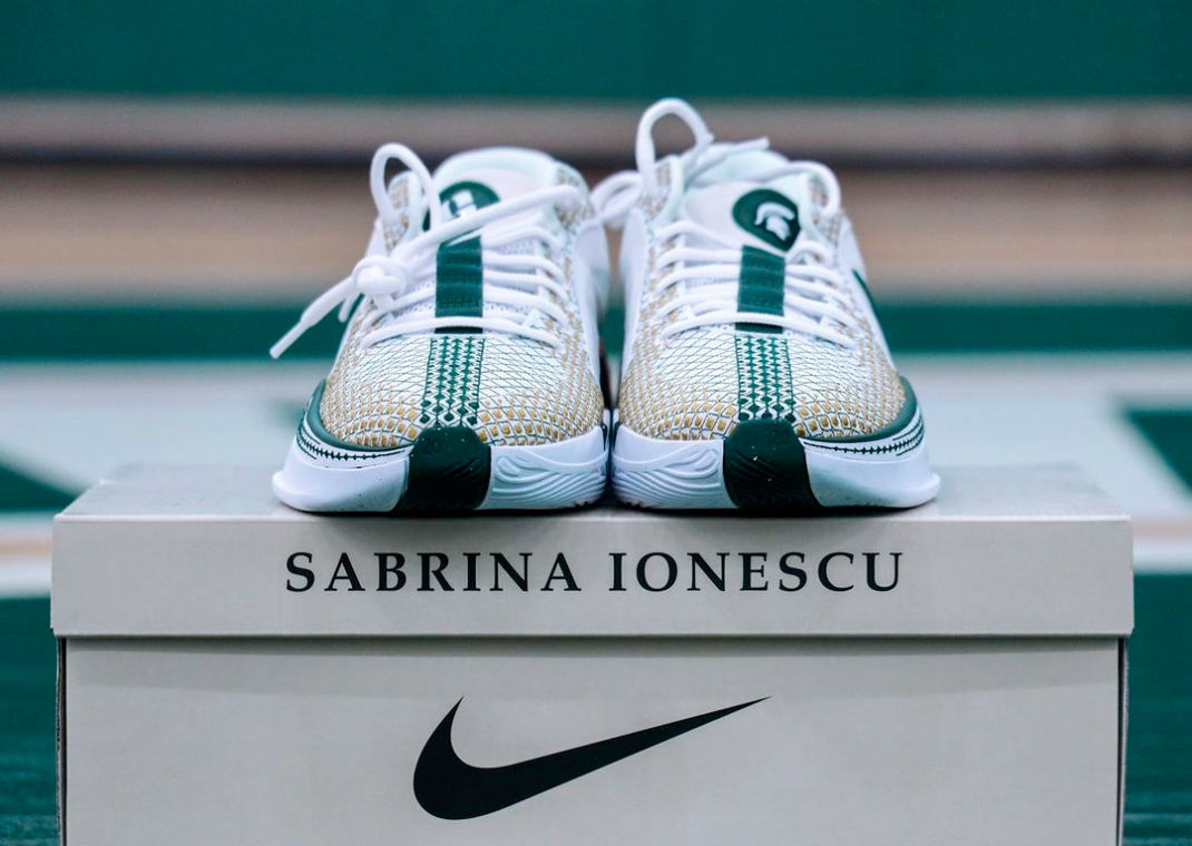 Nike Sabrina Ionescu バスケットボールシューズ Nike Sabrina 1 EP