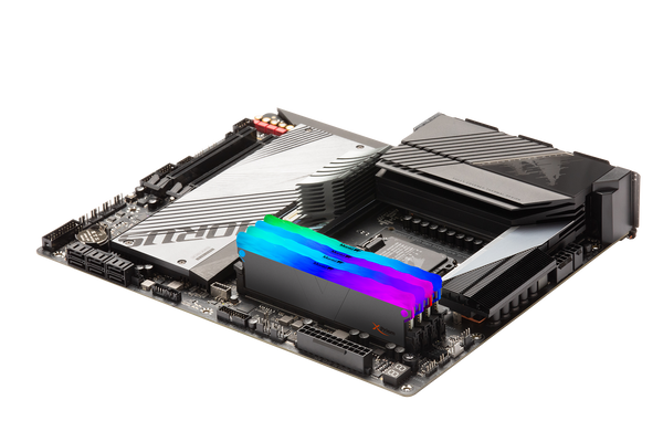 v-color、DDR5 6400MHz 32GB (2x16GB) と SCC 2+2 キットを備えた