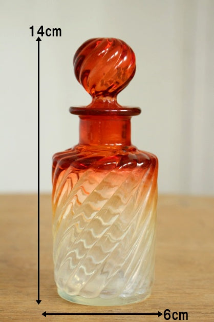 バカラ社「ツイステッド・バンブー」パフュームボトル（香水瓶