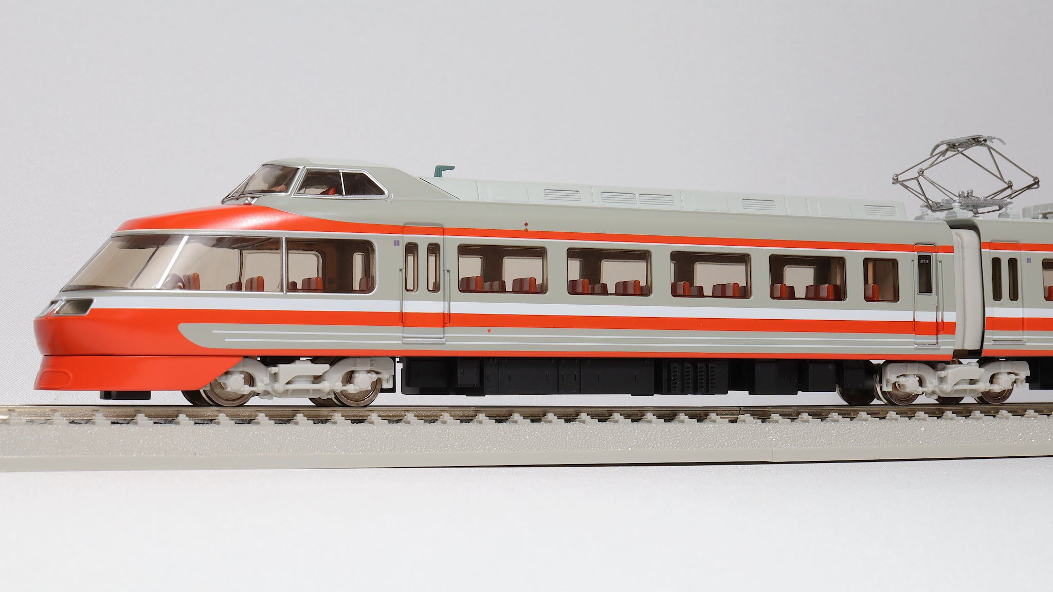 小田急ロマンスカー 7000形LSE プラスティック製 16番ゲージ[1:80