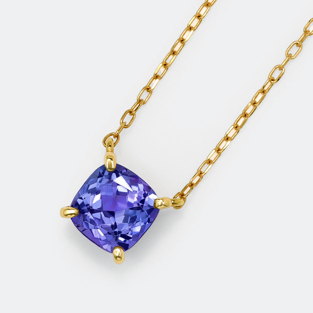 ビズー公式】タンザナイト(ディープカラー) K18/PTネックレス・セラム