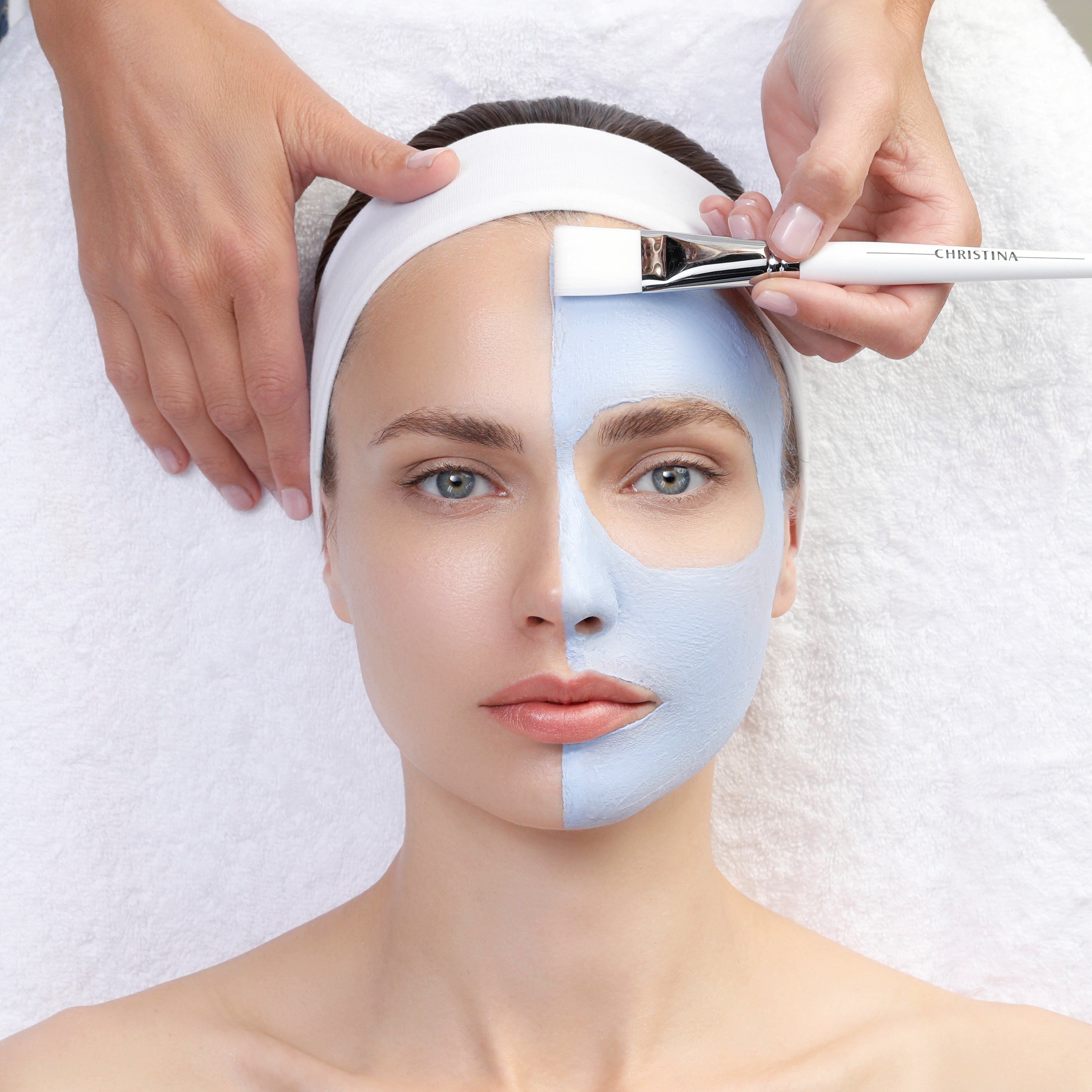 イラストリアス マスク【ILLUSTRIOUS】（CHRISTINA /フェイスマスク