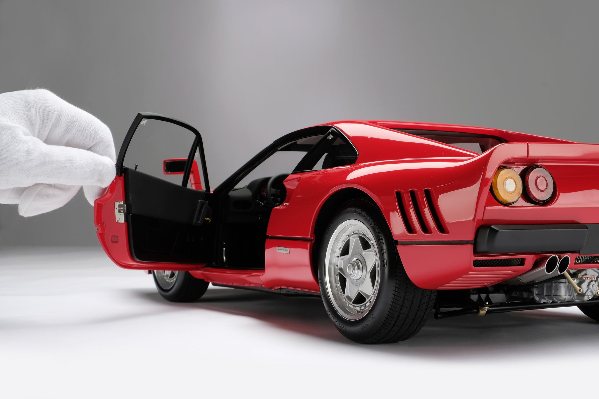 Ferrari 288 GTO Back Available at 1:18 scale Models and New 1:8