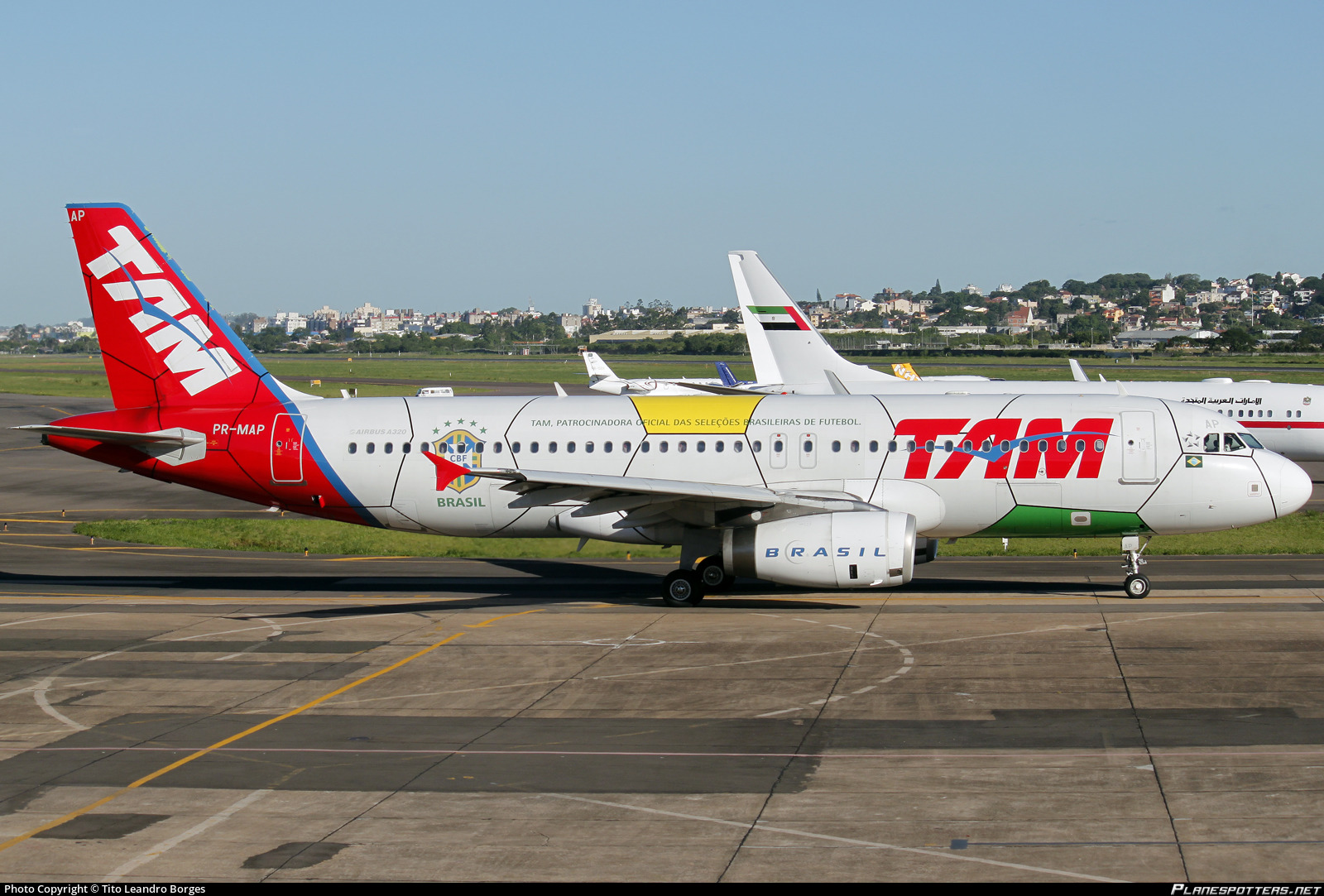 航空機・ヘリコプター TAM A320 PR-MAP Aviationtag 航空機