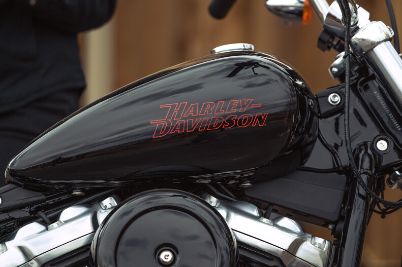 Softail™ Standard | Harley-Davidson® 滋賀