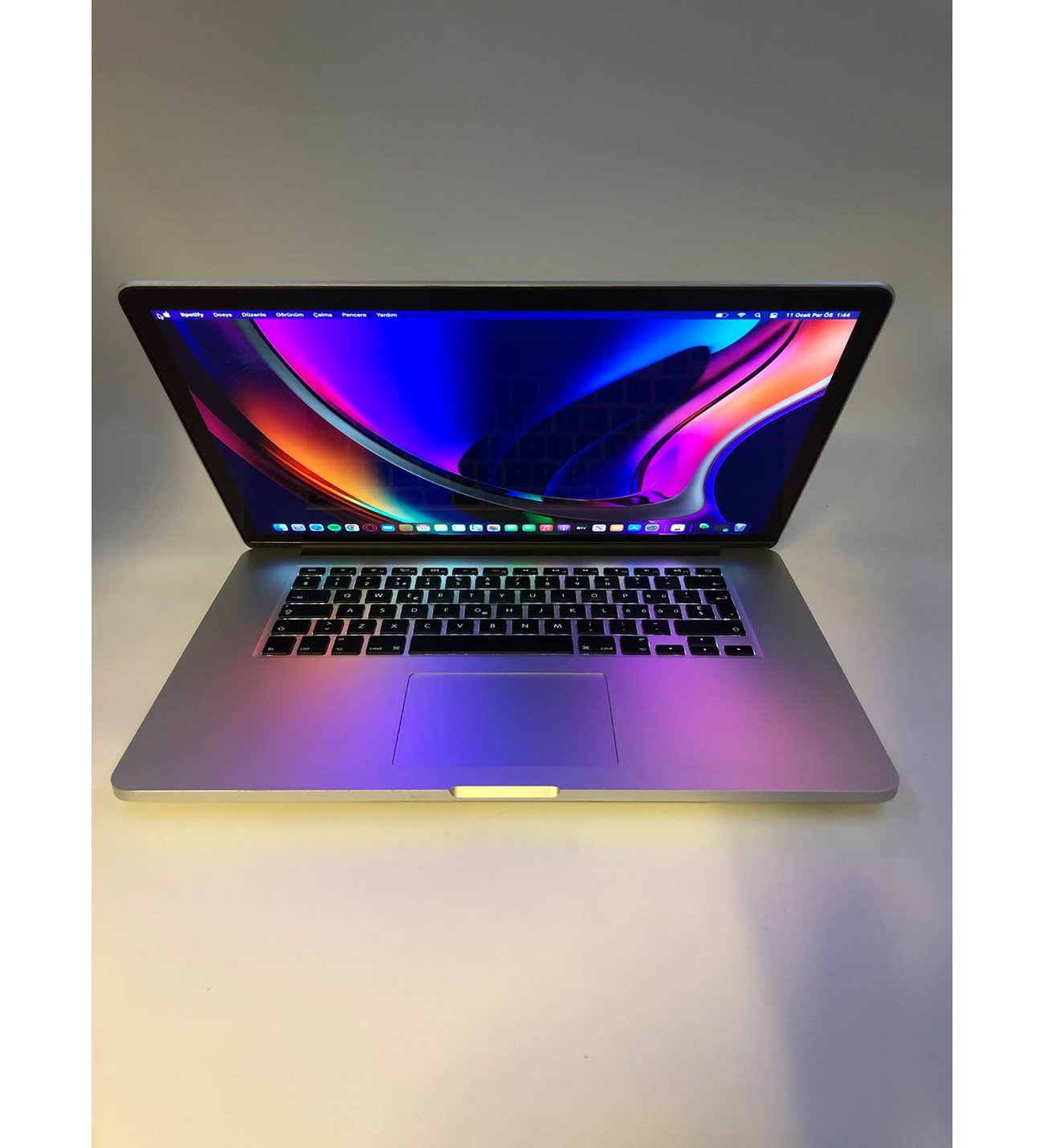 Apple Macbook Pro A1398 İi7-4770 16 GB 256 GB SSD15.4