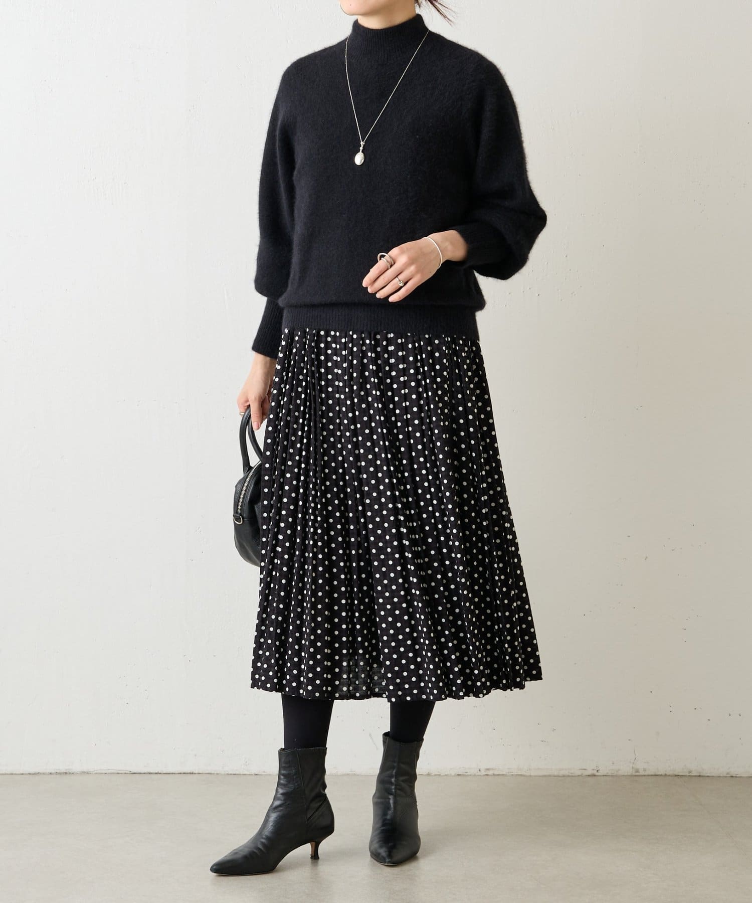 後ろ釦ファーニット | BEARDSLEY(ビアズリー)レディース | PAL CLOSET