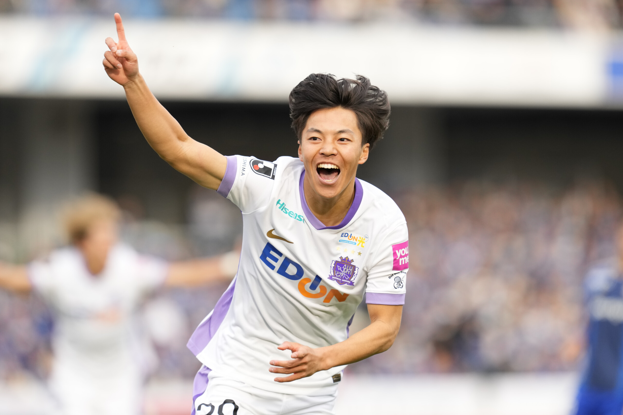 とんでもないスーパー新人が出て来た！驚愕の3戦4発…広島FW中村草太の