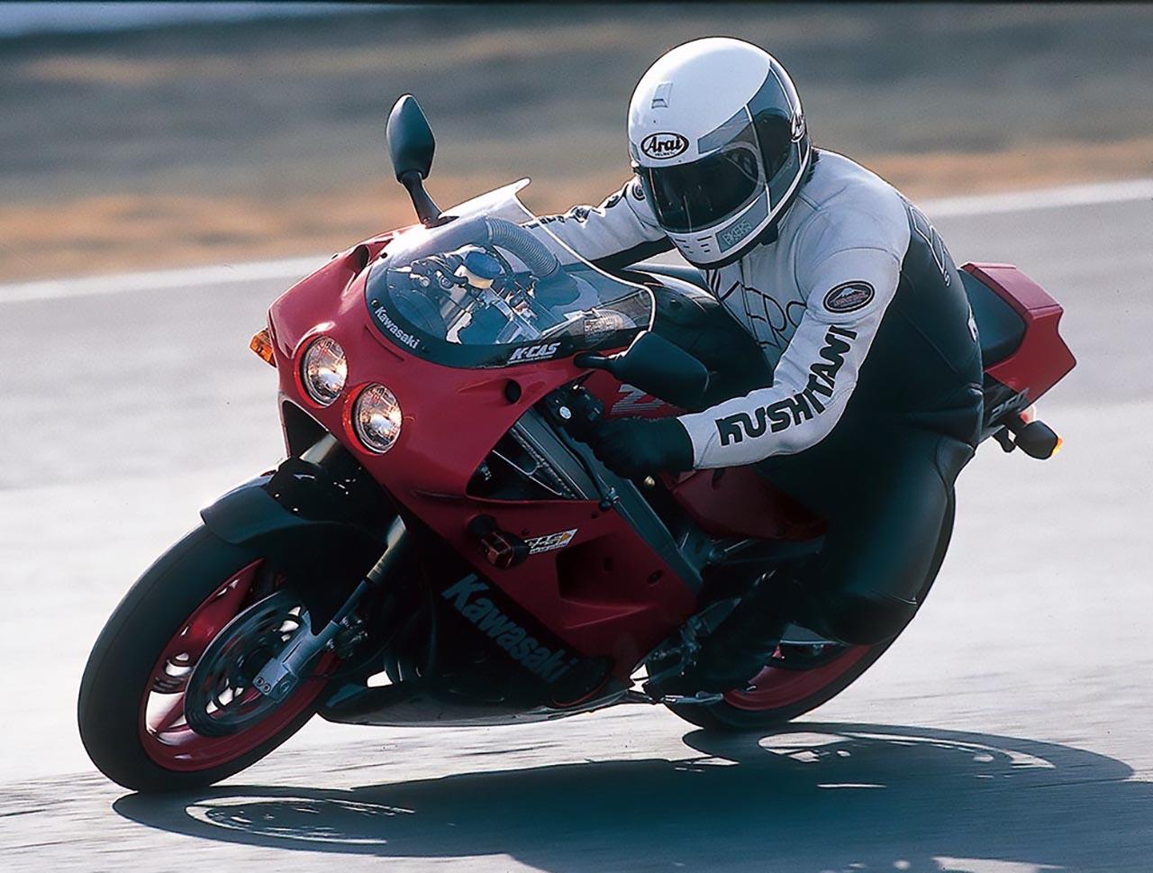 カワサキ「ZXR250（ZX250A）」（1989年）｜レプリカ分野の遅れを帳消し