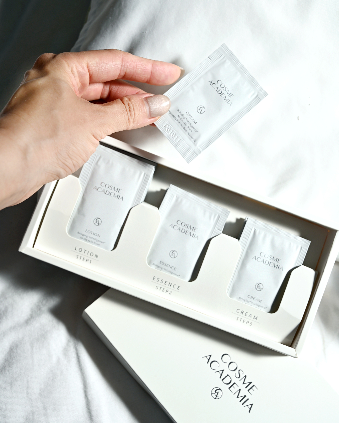 再生医療研究の力を大人の肌に | コスメアカデミア