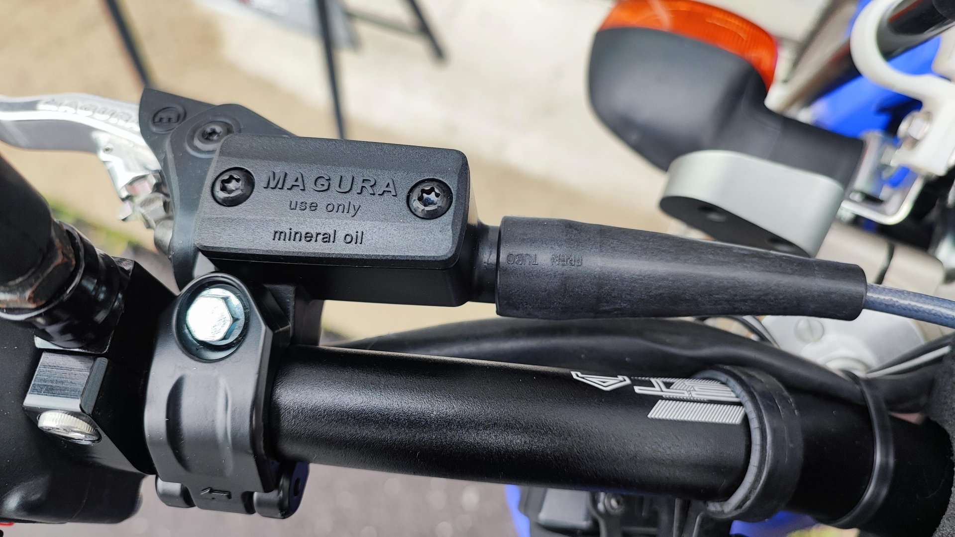 ダートバイクプラスブログ|WR250Rに油圧クラッチ