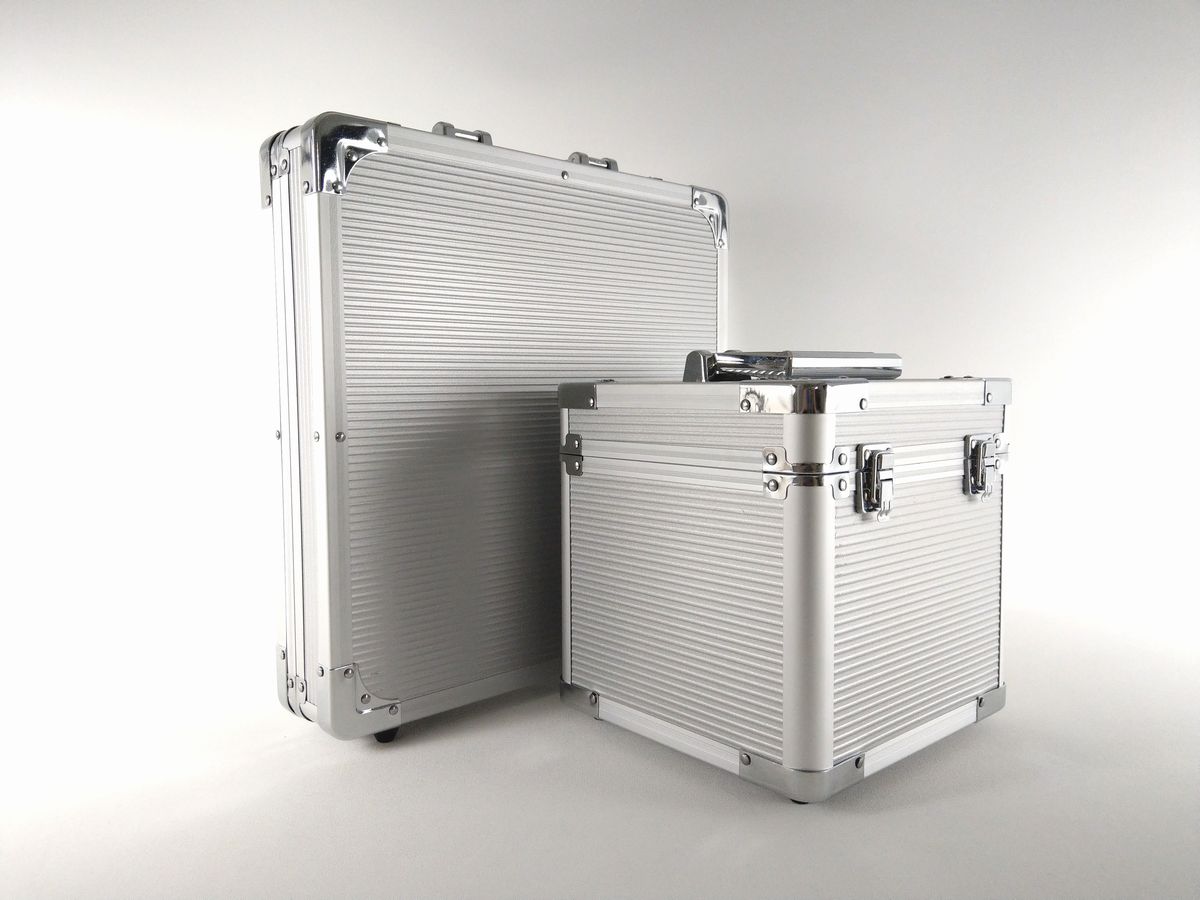 ディスクユニオンオリジナル アルミ製ハードキャリングケース「LP