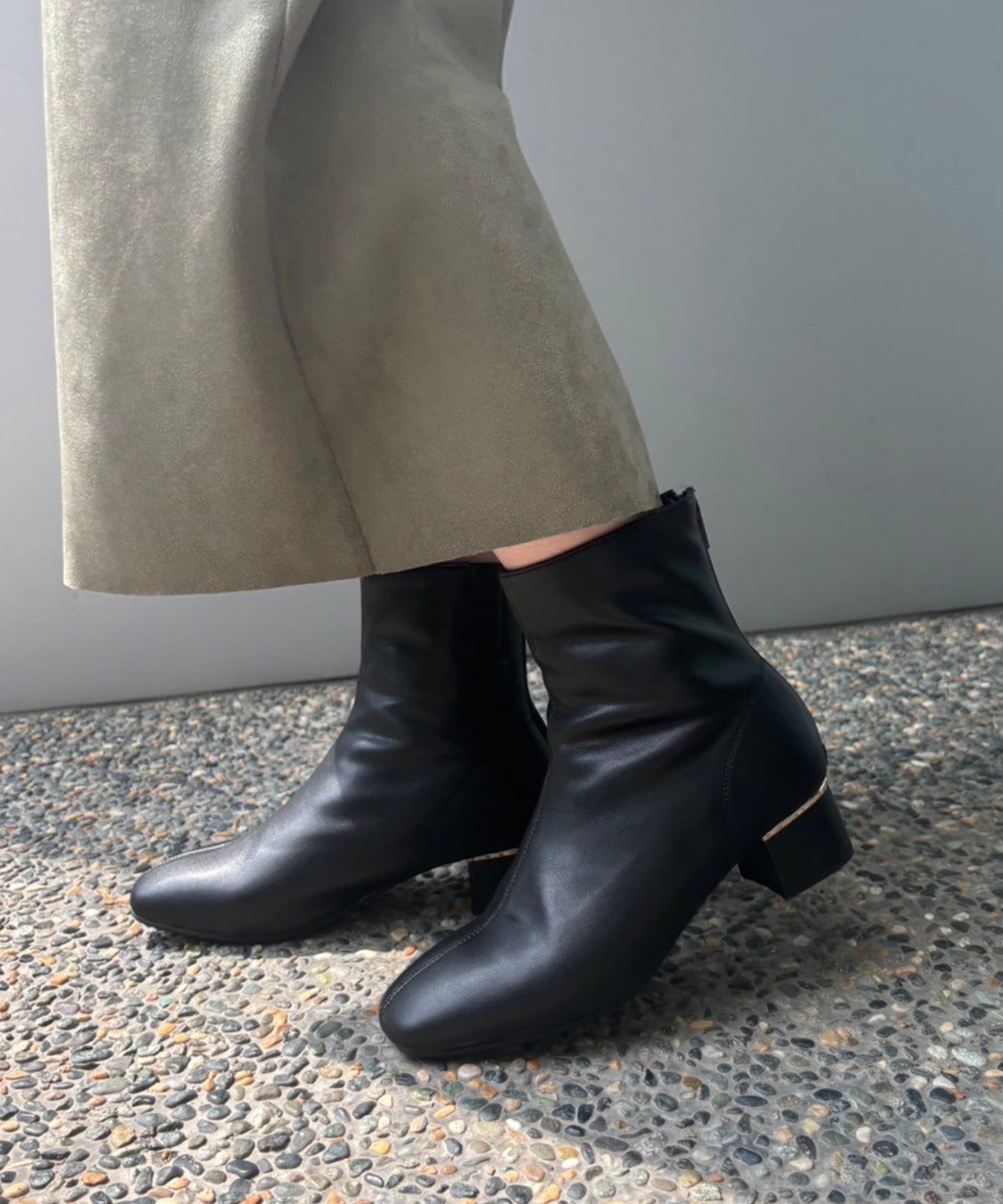 ソフトレザーメタリックラインブーツ/31409 – ORIENTALTRAFFIC