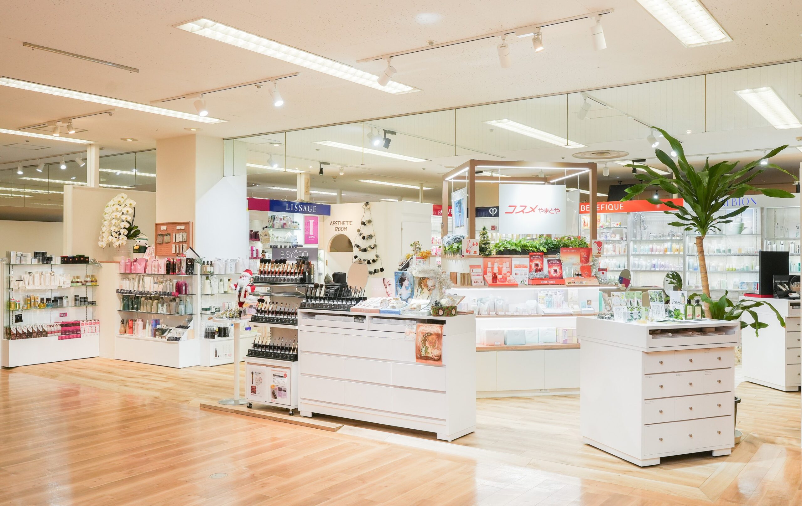 コスメやまとや：1F – 直江津ショッピングセンターエルマール