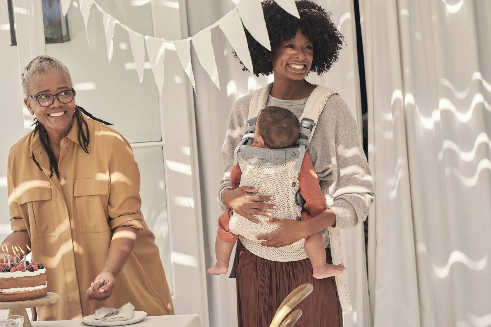 ベビービョルン ハーモニー クリーム BabyBjorn Harmony Baby Carrier