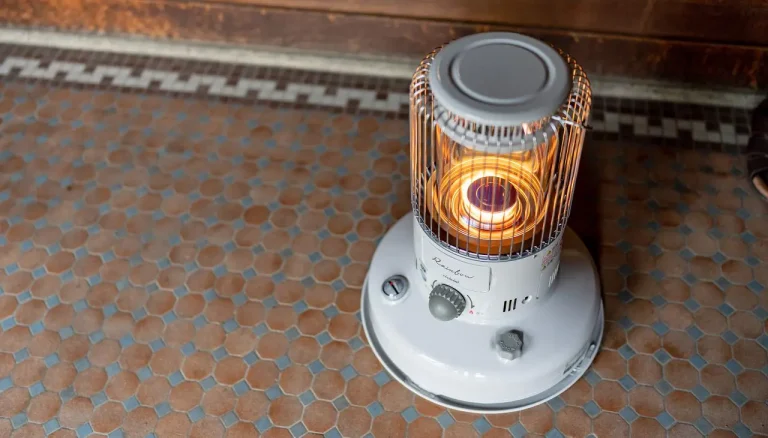 TOYOTOMI/トヨトミ 電池式ポータブル石油ストーブ RB-2524｜コープの