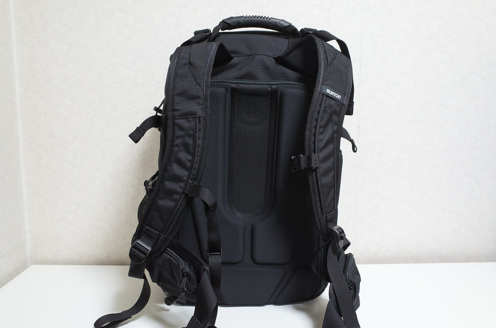 BURTONの大容量カメラバッグ「FOCUS PACK」を使ってみた | ColdSleep