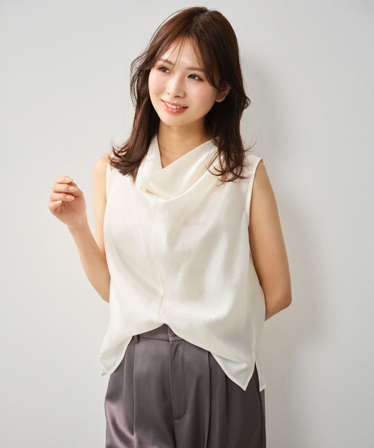 ドレープネックブラウス｜PETAL ONLINE（ペタルオンライン）