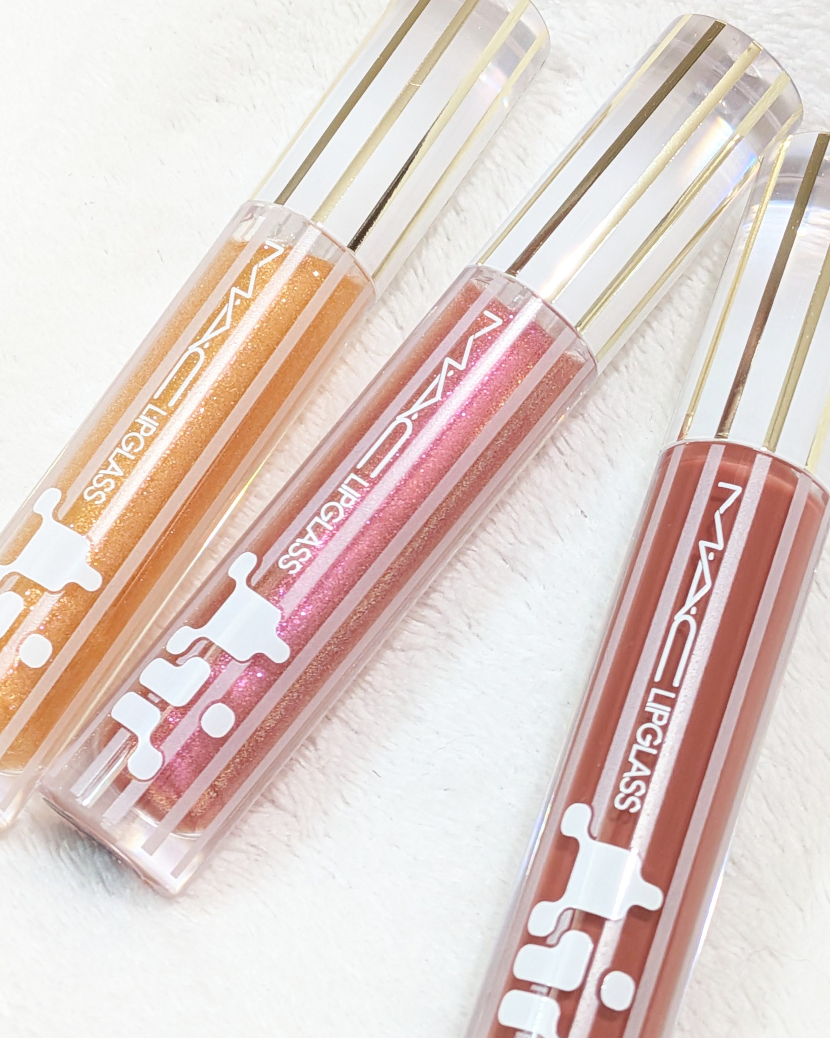 M・A・C / グロス エンスージアスト リップガラス エアー トリオの公式