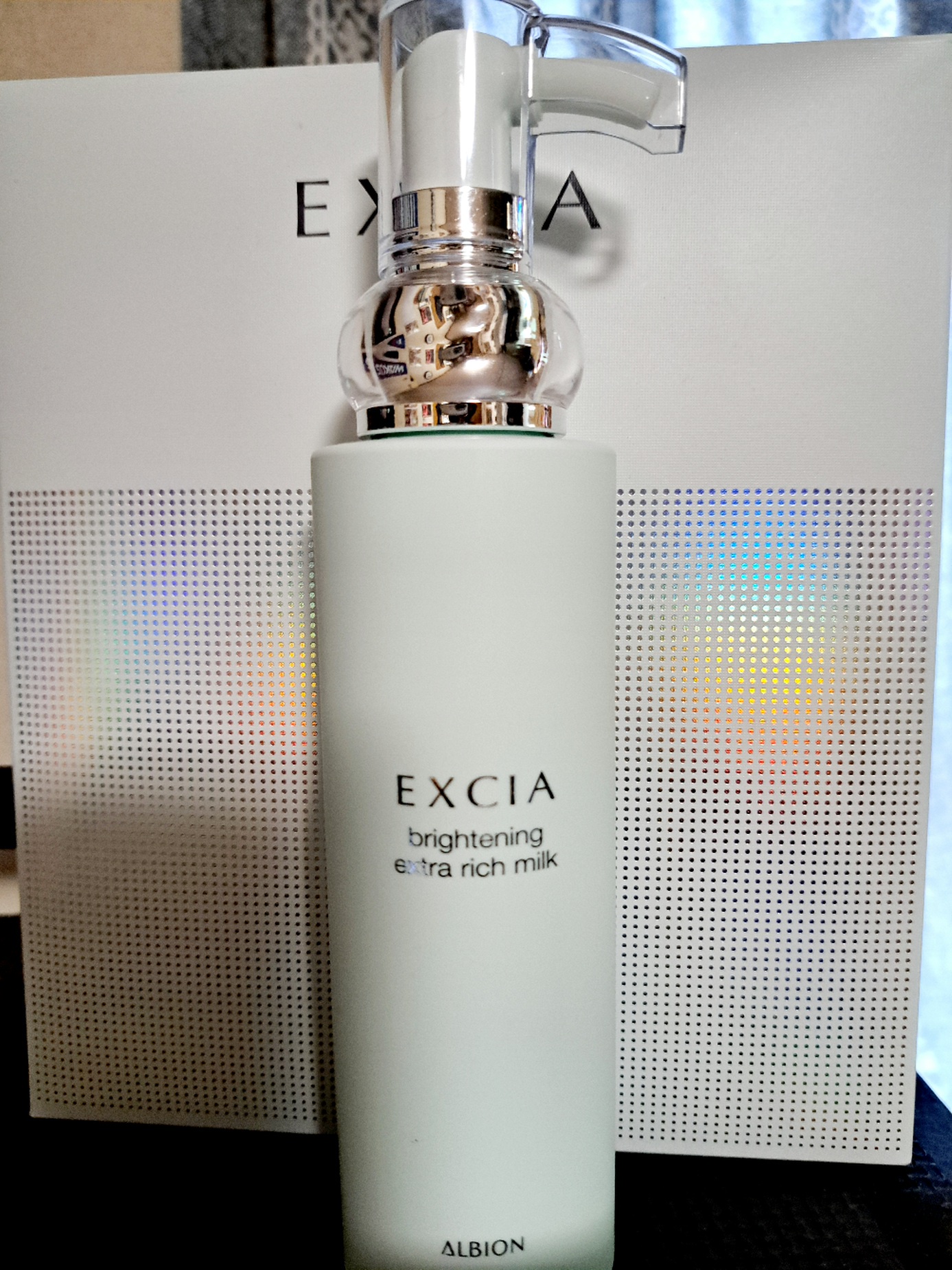 アルビオン / エクシア ブライトニング エクストラリッチミルクの