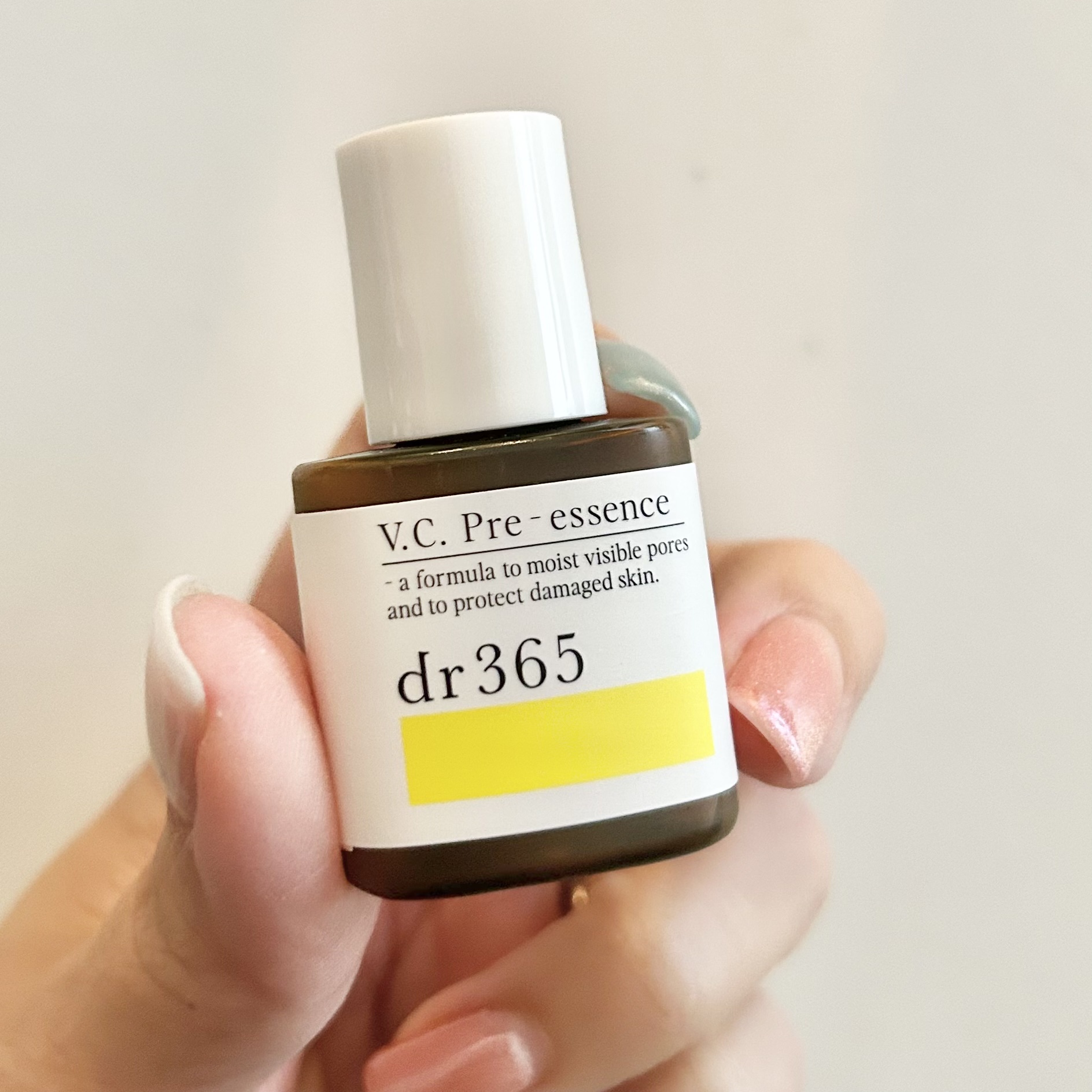 dr365 / V.C.プレエッセンス (毛穴ビタミン美容液)の公式商品情報