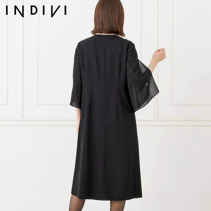 洗える｜タックがアクセントの夏用アンサンブル 9号・ブラック｜東京