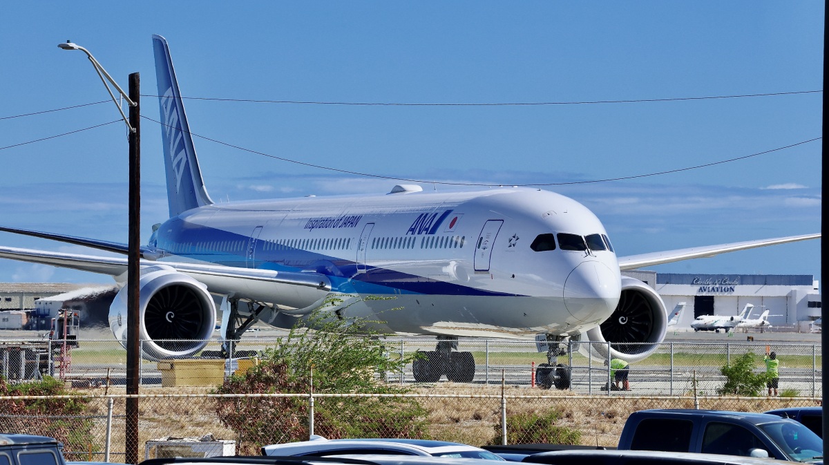 ANA 787-10、10機に拡大へ！最新「JA990A」日本到着間近 | FlyTeam