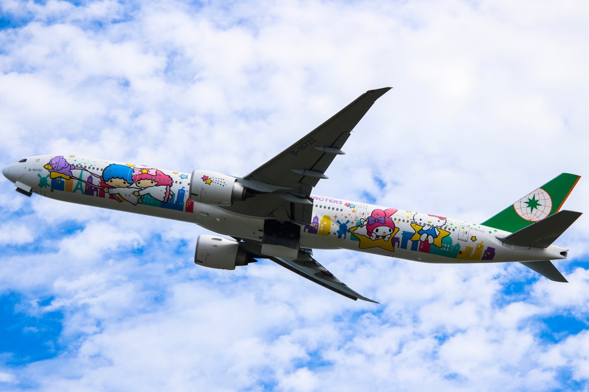 エバー航空 1:200 モデルプレーン Sanrio Family 12226GR 航空会社