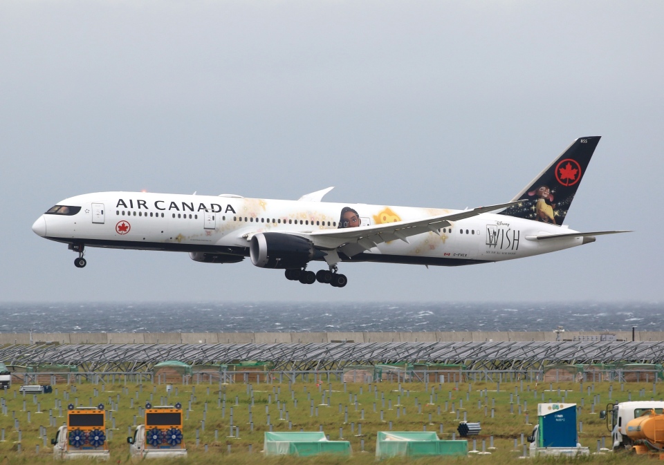 エア・カナダ Boeing 787-9 C-FVLX 関西国際空港 航空フォト | by