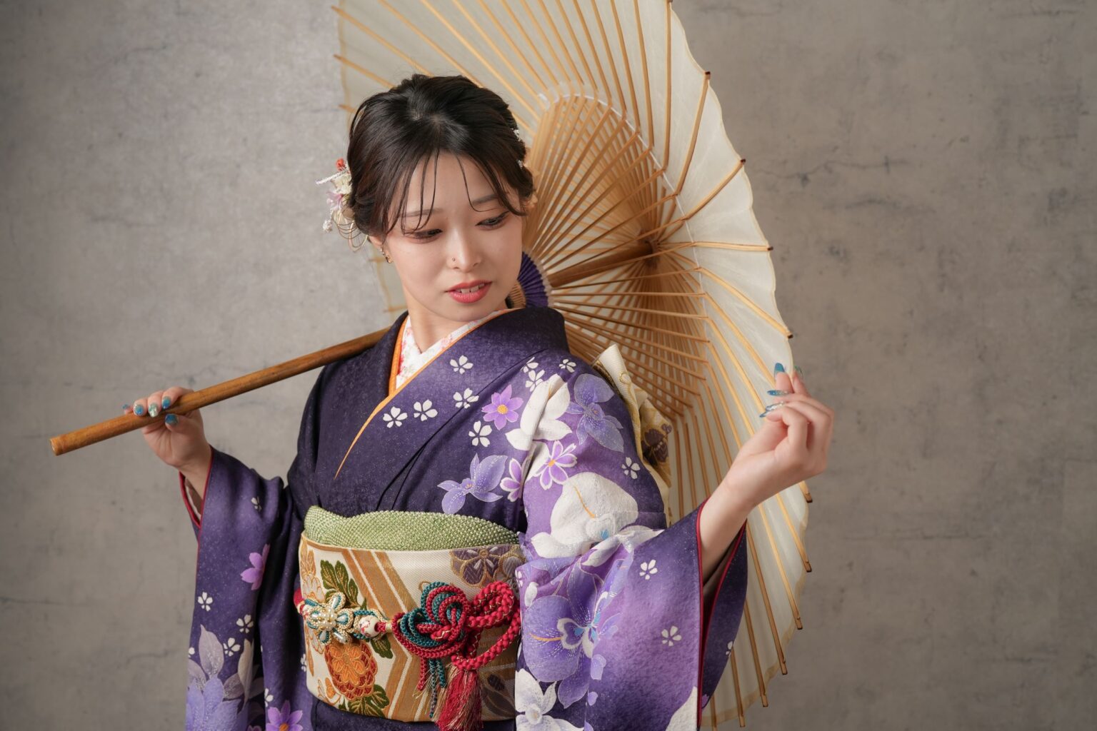 桜模様の振袖（紫）（ラベンダー） 紫・ラベンダー | Kimono Sienne 桜