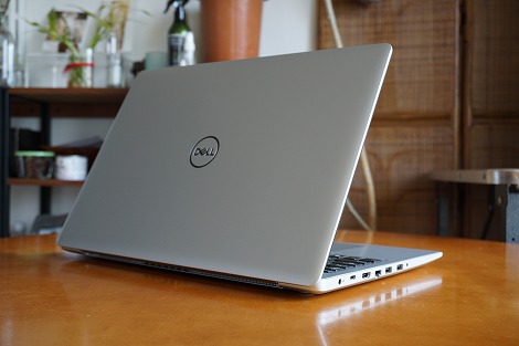 Inspiron 15 5000シリーズ(5570)レビュー