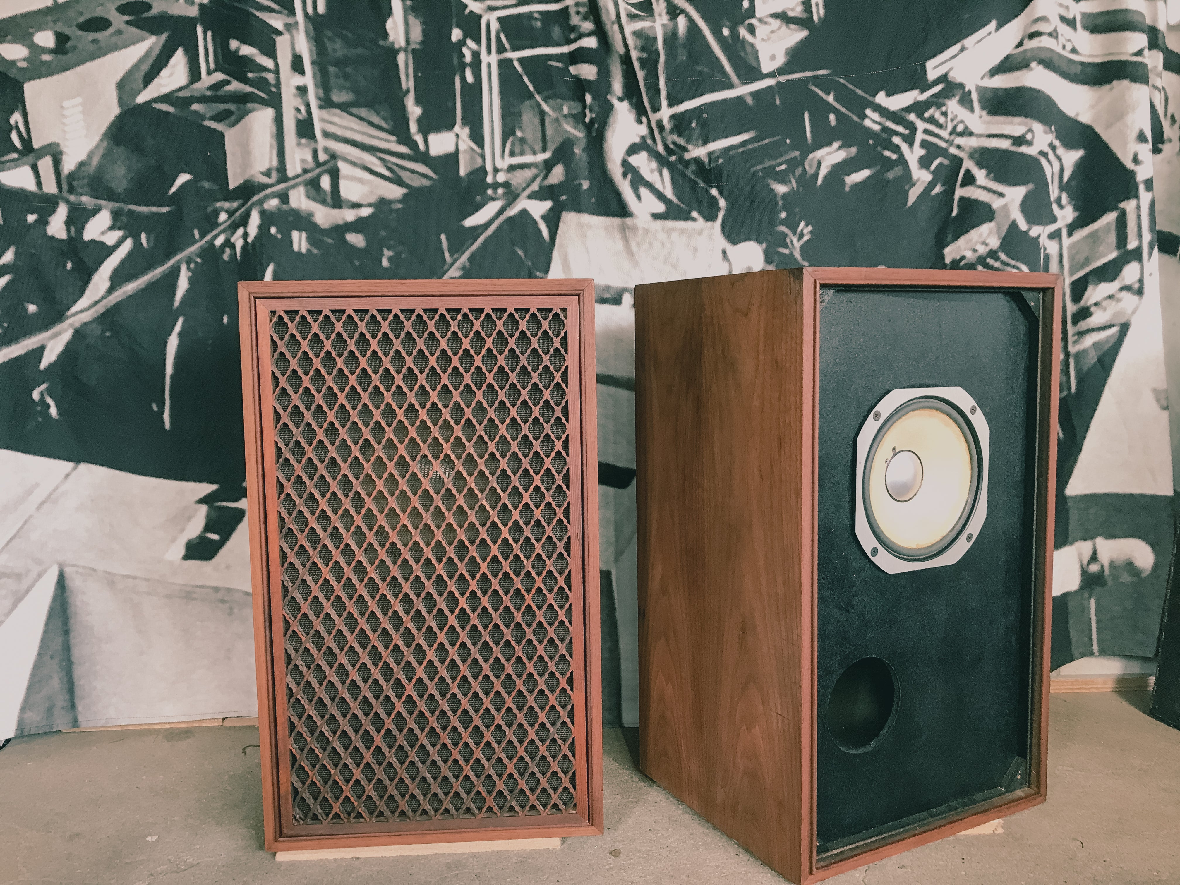 SANSUI SP-LE8T 1 Way Speaker – good record club