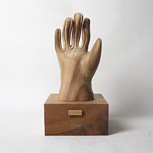 黒蕨 壮 「手」木製彫刻 | Graphio/büro-stil グラフィオ/ビューロスタイル