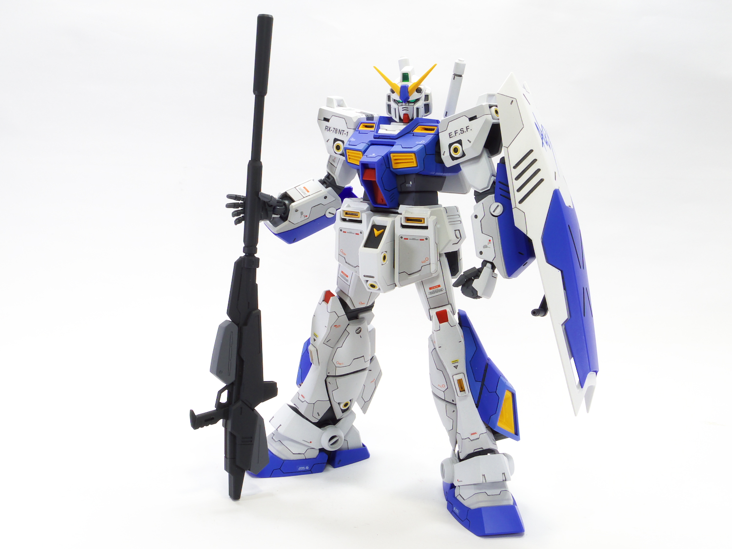 MG ガンダム NT-1 アレックス ver.2.0｜gunplacraftさんのガンプラ作品