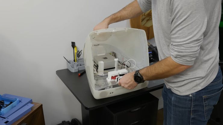 iMac G3 Goes 4K - Hackster.io