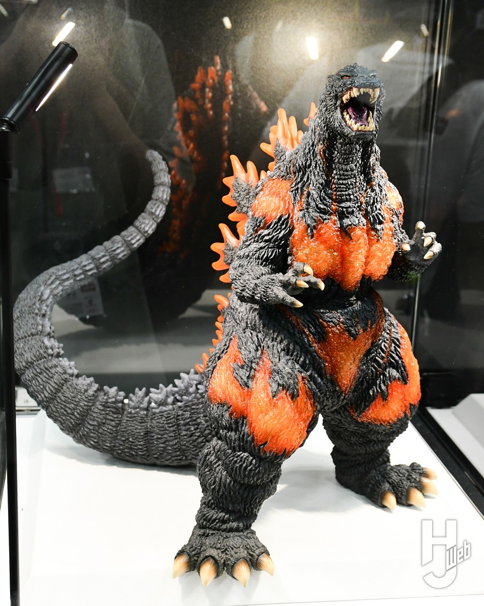 超激造シリーズ「ゴジラ（2016）」や激造EX「ビオランテ」、東映30cm