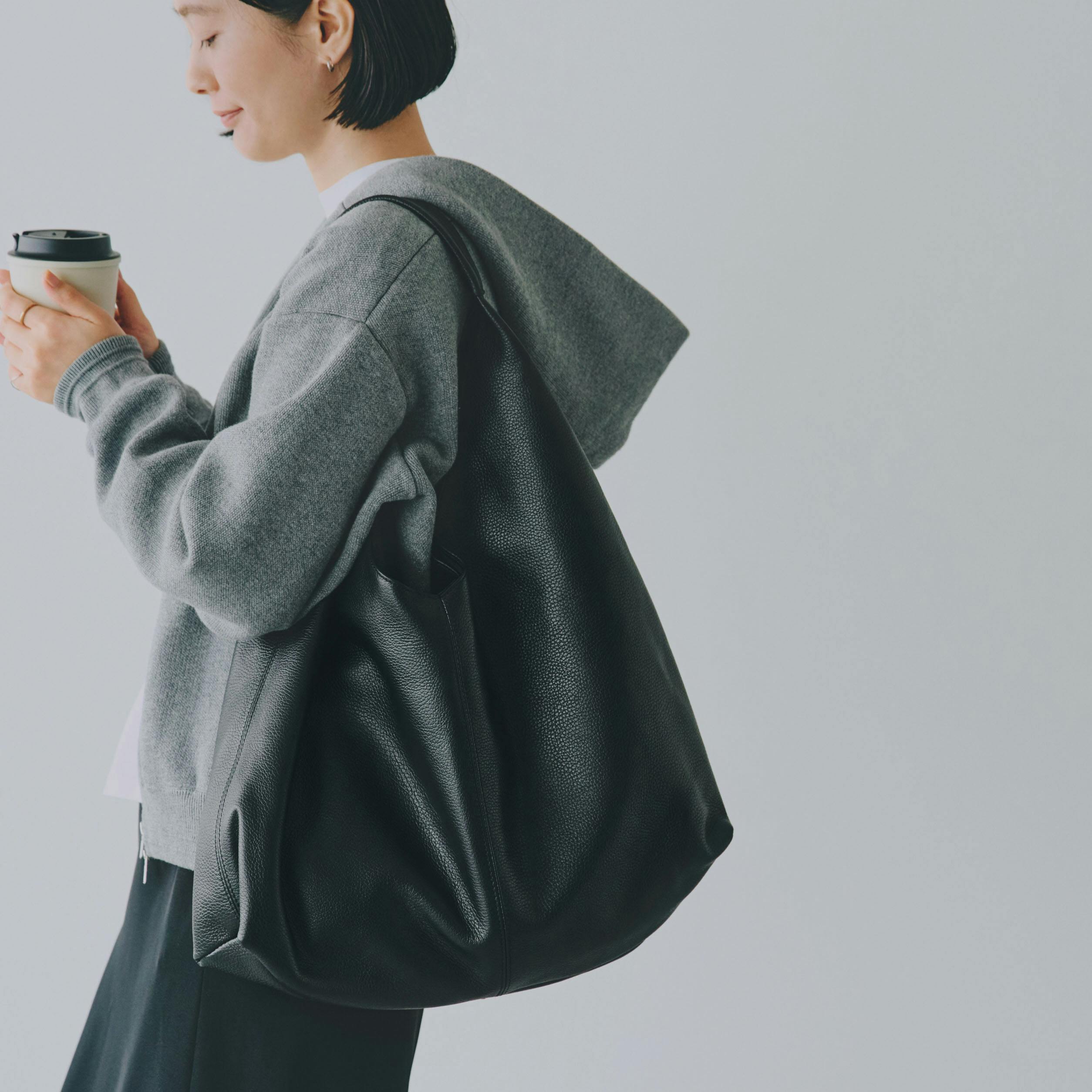 バイヤー裏話】当店別注！たっぷり入って使いやすい。クタッとした