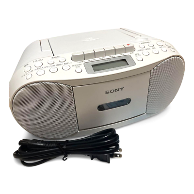 SONY CFD-S 70 CD Boombox with Recorder FM AM Wide-FM White CD
