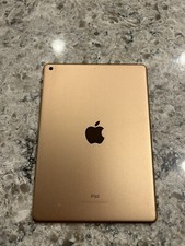 Apple iPad (6th Generation) A1893 128 GB, Wi-Fi, 9.7 in - Gold for