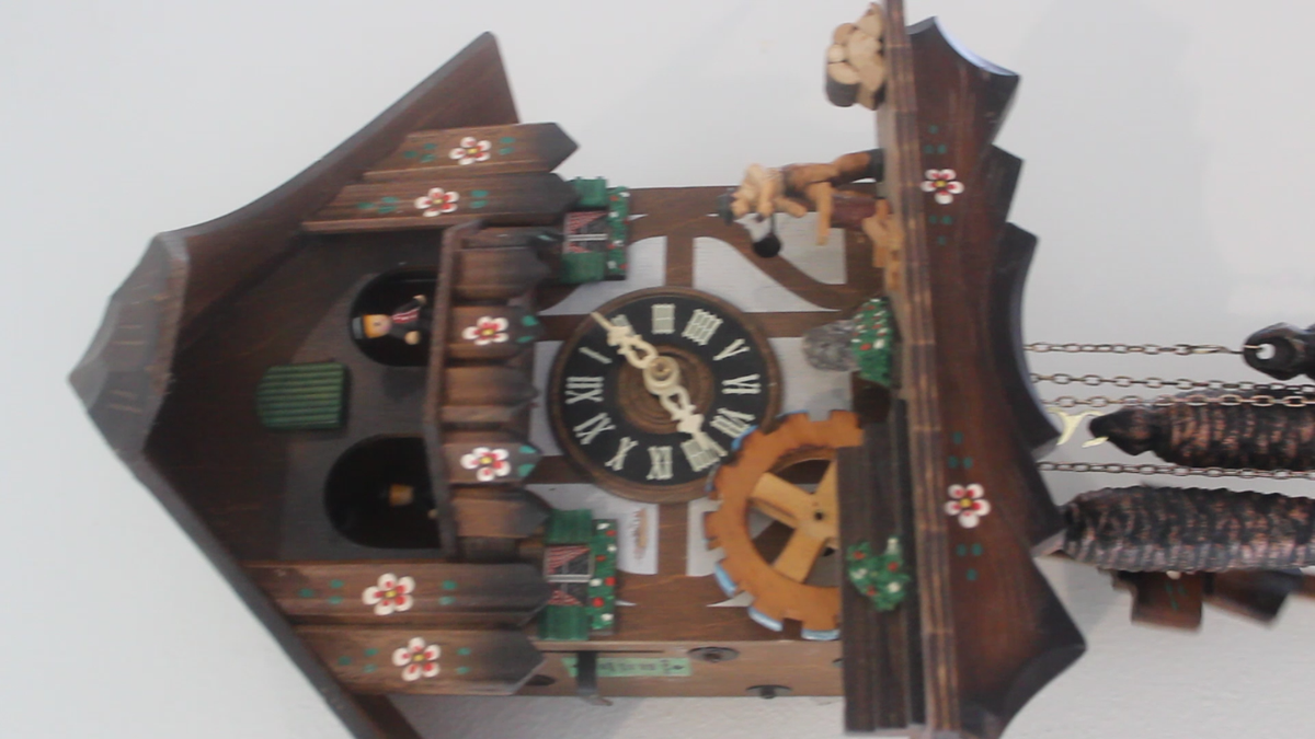 Vintage Swiss Romance Cuckoo Clock 2708 Der Frohliche Wanderer