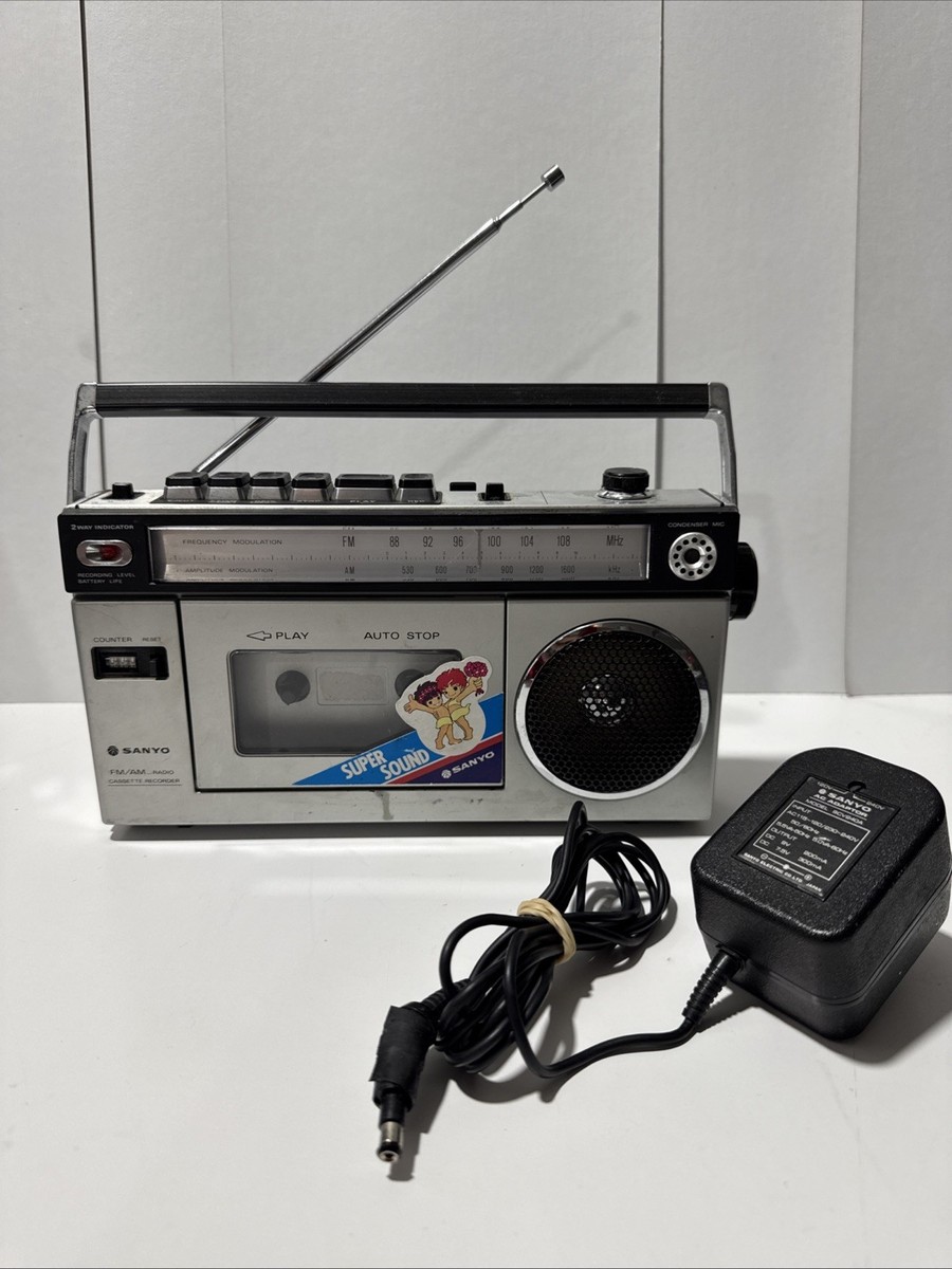 Sanyo M 1700F FM AM Stereo Radio Cassette Recorder Player Japan