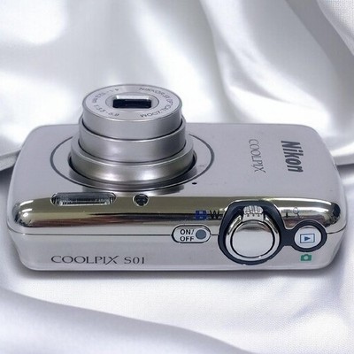 EXC+5] Nikon COOLPIX S01 Silver 10.1MP Digital Camera English