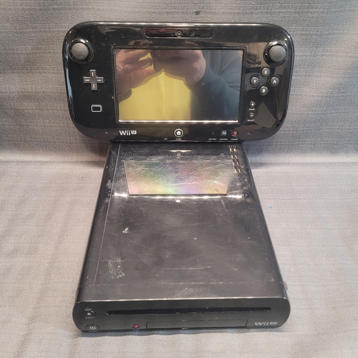 Wii Uベーシックセット、8GB、白 Wiiリモコンプラス追加パック黒