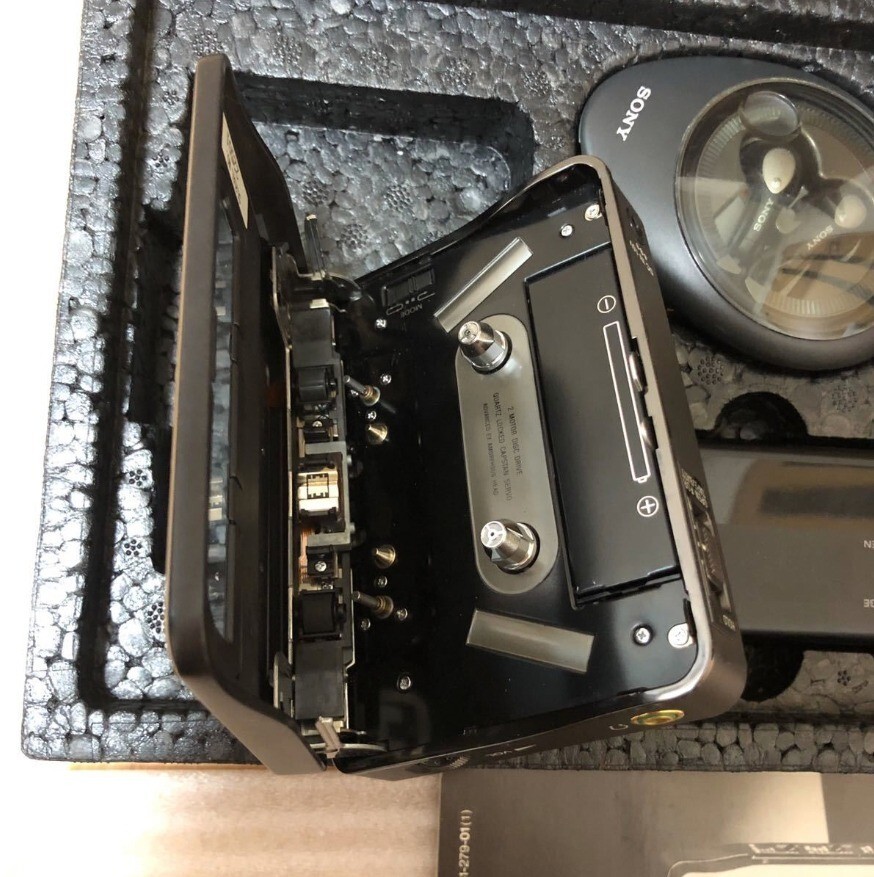 SONY WALKMAN WM-DD9 NEW OLD STOCK DD Quartz Servo Portable Black