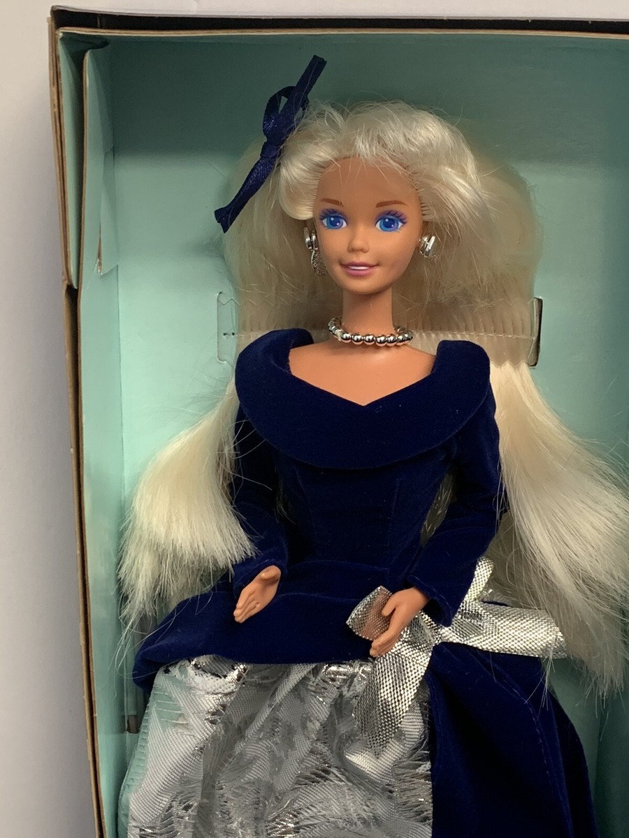 Winter Velvet Special Edition Barbie 1995 New in Original